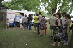 Mister Softee hires $900-an-hour lawyers to go after alleged copycat in the Bronx