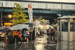 More licenses for NYC street vendors? Here's what to known about a pending bill.