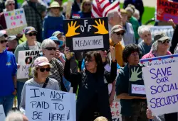 MN seniors rally against possible cuts to Medicare, Social Security